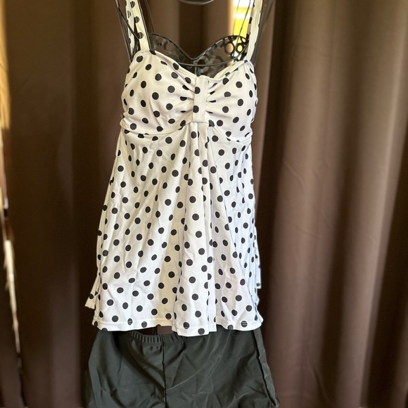 AvidLove Two Piece Tankini Set Swimwear Suit With Shorts​​ - Picture 4 of 4